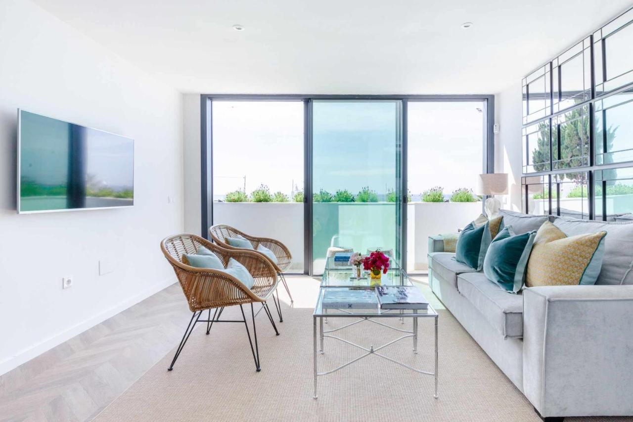 Rincon Del Mar Watch Waves Roll In From The Lavenderfringed Balcony Villa Rincón de la Victoria Exterior foto